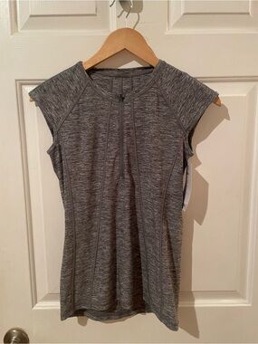 Athleta Sleeveless Heather Gray Athletic Top